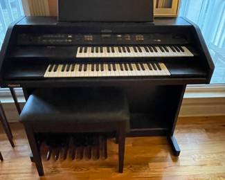 Atelier electric organ.  Nice size.