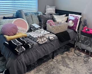 Bathroom towels, decorative pillows etc