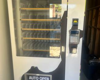 Large Vending Machine. Has never been used(missing keys)