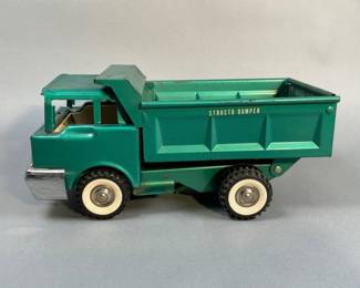 Structo Dumper Truck