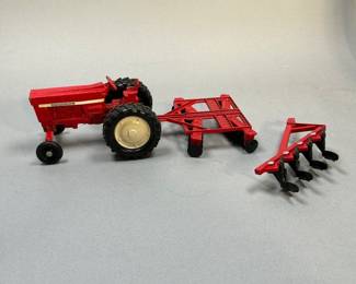 Ertl International Harvester with plow and disc