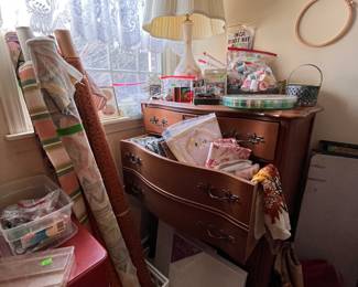 ASSORTED SEWING SUPPLIES