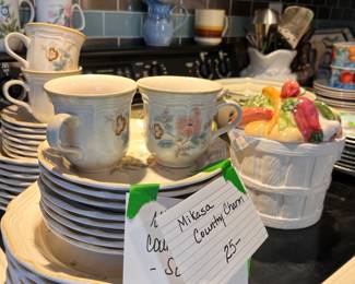 MIKASA EVERYDAY DISHES