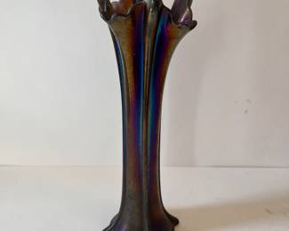 NORTHWOOD SWUNG VASE