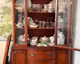 DUNCAN PHYFE CHINA HUTCH