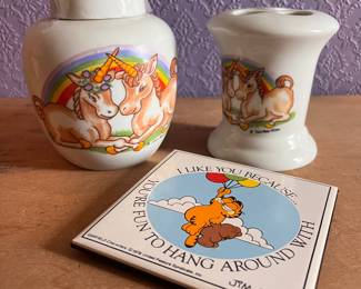 VINTAGE UNICORN AND GARFIELD DECOR