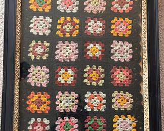 GRANNY SQUARE FRAMED AFGHAN