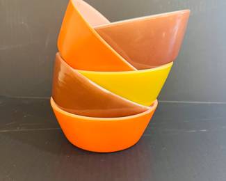 FIRE KING ORANGE AND YELLOW GLASS BOWLS