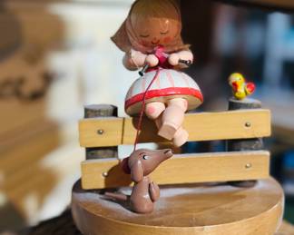 Wood little girl lamp