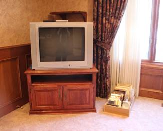 Vintage RCA TV and Stand Frames