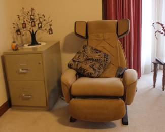 California Recliner Massage Chair, Family Tree