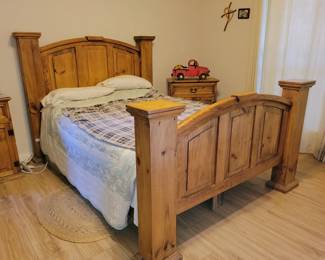 Pine bedroom set