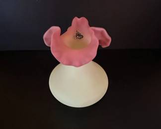 Fenton Art Glass Burmese Pink Ruffled Vase 