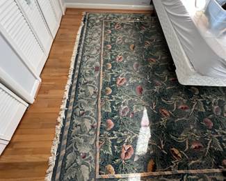 Golden Treasures Heriz Area Rug 