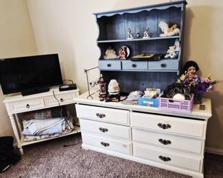 End table and dresser