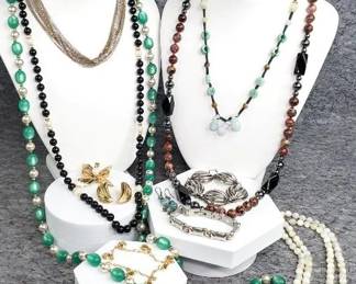 Mixed LotGemstone Beads, Gold  Silver Tone, Bracelets, Pearls