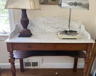 Dry bar with marble top in very good condition