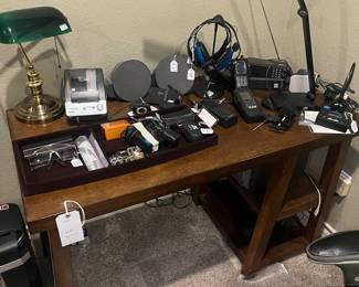 Deskbandvofficecewuipment