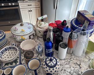 Polish pottery and water bottles