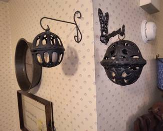 Cast iron string /twine dispenser 