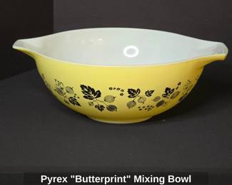 Vintage Pyrex Mixing Bowl