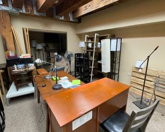 Desks, bookshelves, lamps