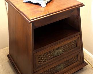 Drexel nightstand/end table   22Wx19D x 24H