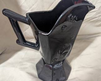 Black Hull Butterfly Pitcher 