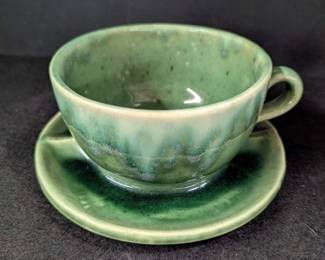 Brush McCoy Cup Planter 