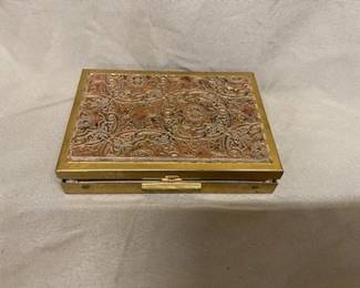 Small Victorian Compact 
