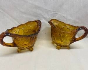 Tiara "Sweet Pear" Cream & Sugar 