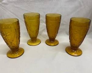 4- Tiara Footed Glasses 
