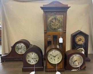 Seth Thomas, Sessions, etc.. Clocks & all do work! 