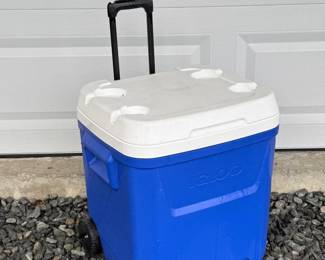 49 IglooRollerHardCoolerwHandle