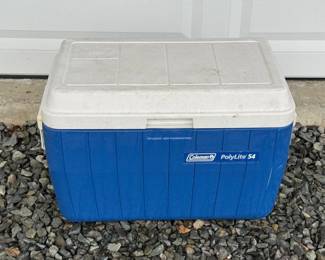 148 ColemanPolyLite54IceChest