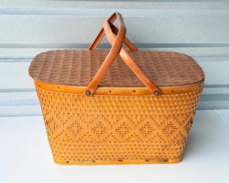 11 VintageRedmanWovenWickerPicnicBasketwMetalHandles