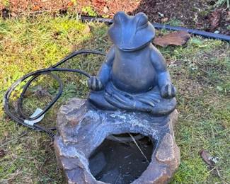 68 Garden13FrogWaterFountain