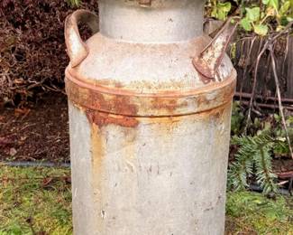 94 Vintage19RusticGalvanizedMetalMilkCan