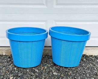 166 Large19PlasticPots