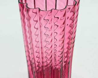 115 Vintage9PilgrimGlassCranberryIonicVase