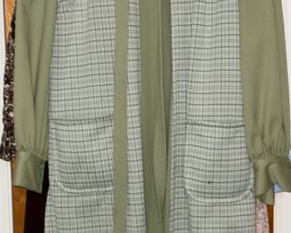 1960s/70s dress/vest set in green 