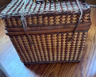 Vintage Wicker Picnic Basket