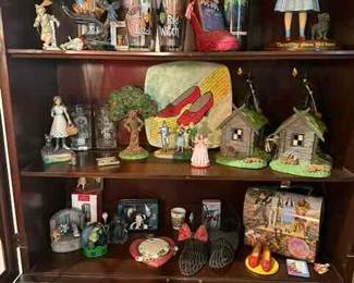 Collection of Wizard of Oz Memorabilia 