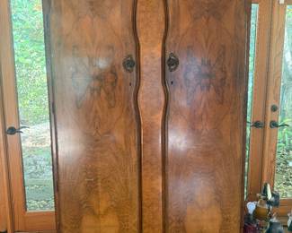 English antique Armoire 