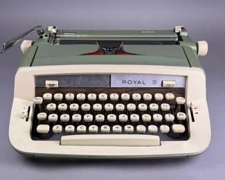 1970s Royal Sabre Typewriter
