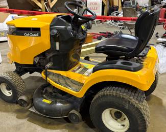 Cub cadet riding lawnmower 