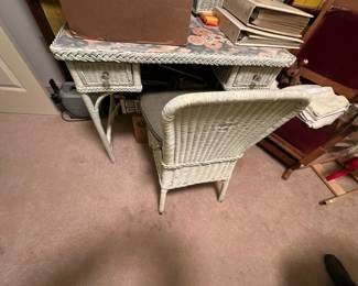 White wicker desk and chair