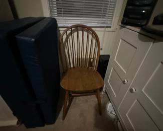 Windsor chair
