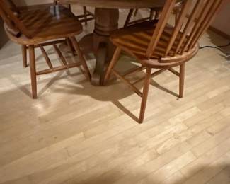 Pedestal dining table & Windsor chairs