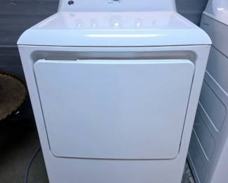 GE Appliances Clothes Dryer 